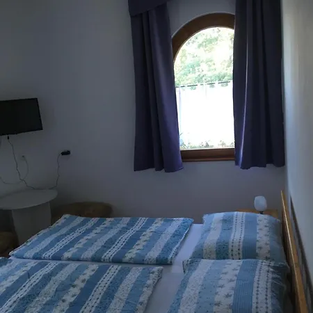 Alojamento de Acomodação e Pequeno-almoço Káptalan